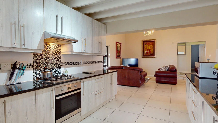 3 Bedroom Property for Sale in Berg En Dal Western Cape